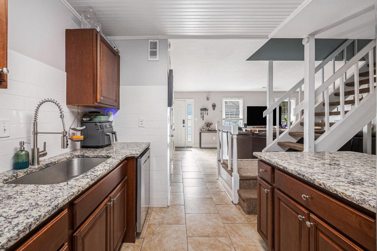 4356 Briarstone Court Photo 3