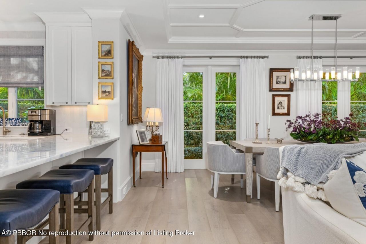 232 Cherry Lane, Palm Beach, FL 33480 Photo