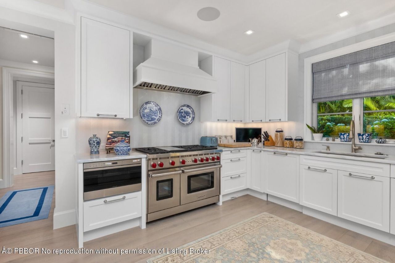 232 Cherry Lane, Palm Beach, FL 33480 Photo