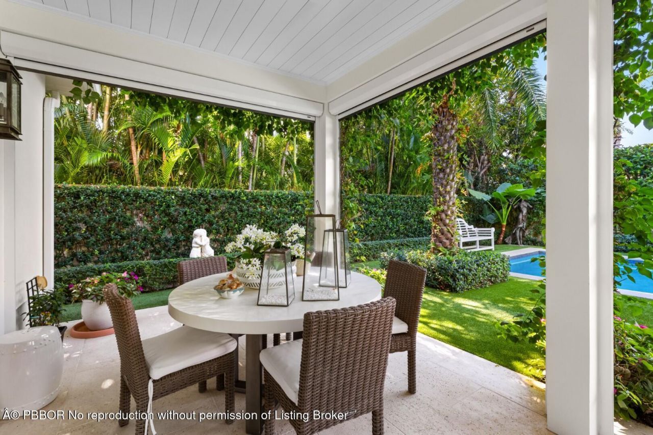 232 Cherry Lane, Palm Beach, FL 33480 Photo