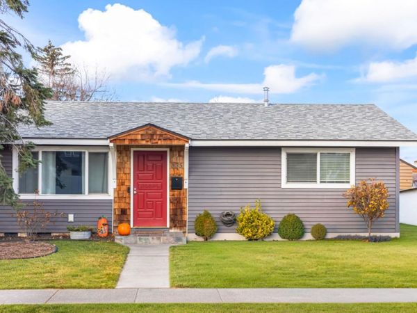 835 SW 14th Street, Redmond, OR 97756