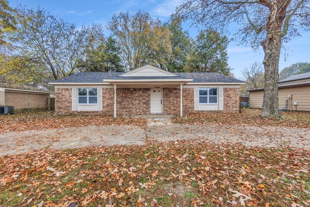 17 Lynn Cove, Marion, AR 72364 Main Photo