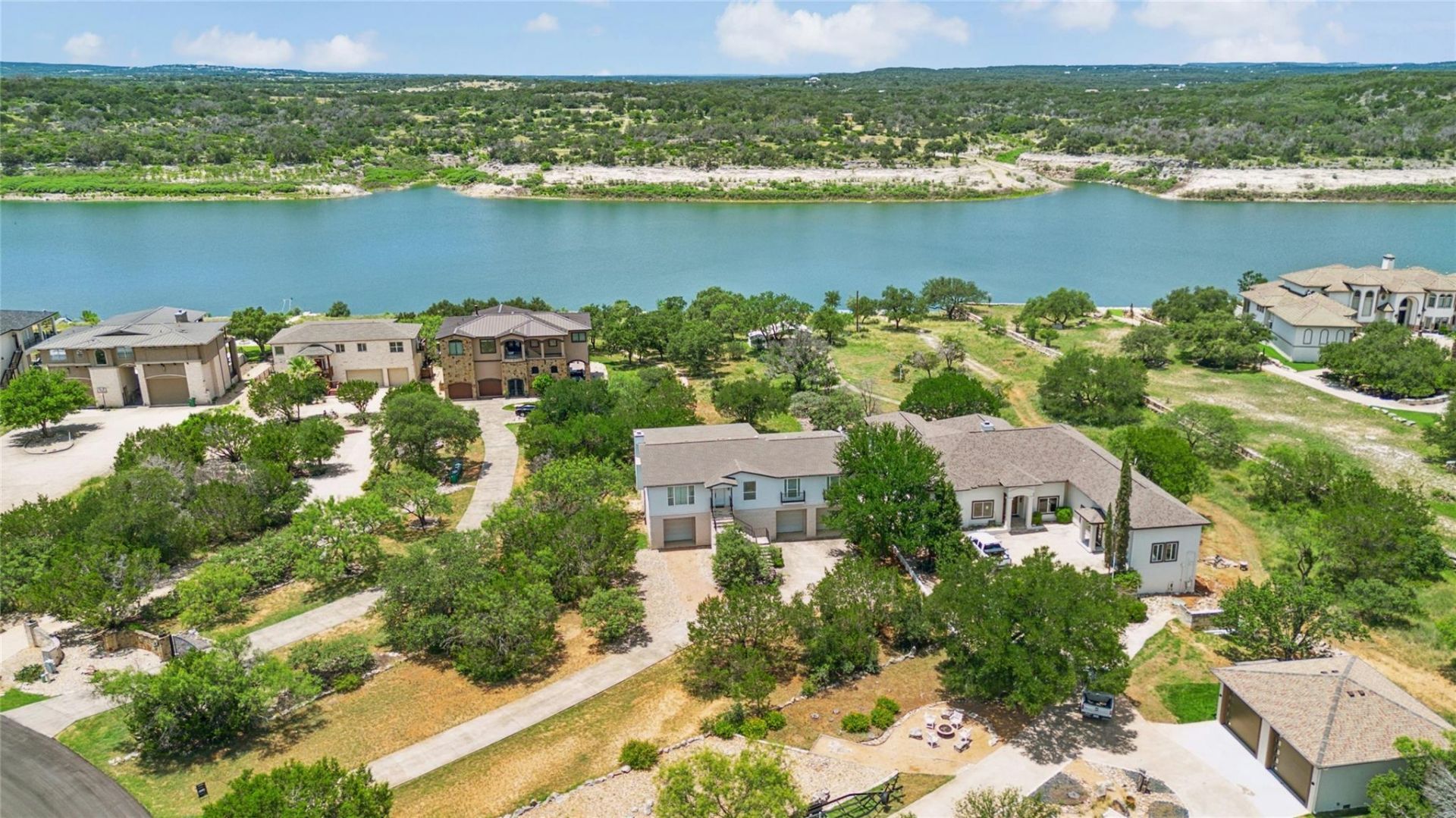 2806 Truman Cv, Lago Vista, TX 78645 Main Photo