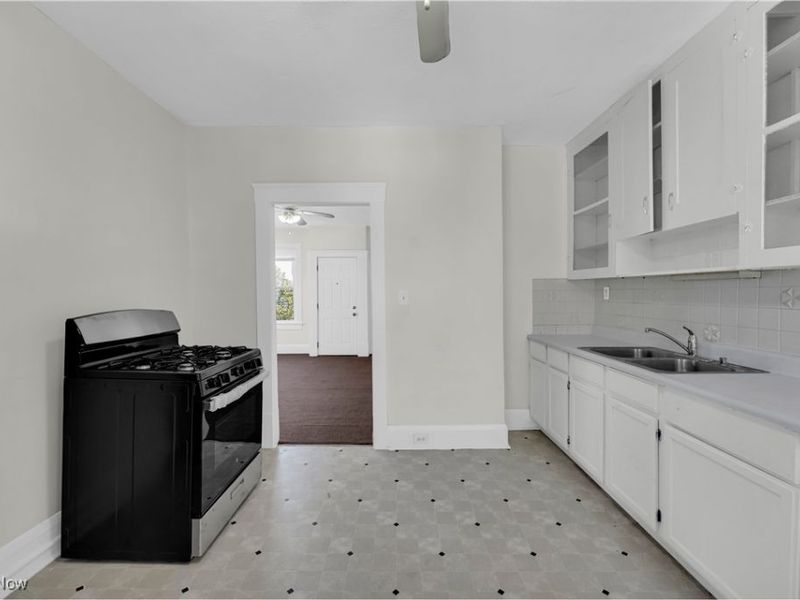 20101 Tracy Avenue, Euclid, OH 44123 Photo 8