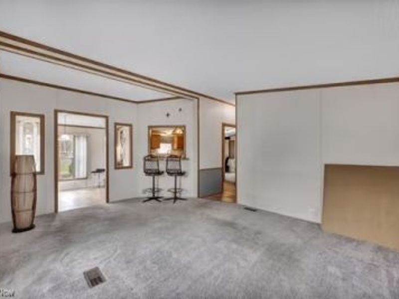 275 Ashwood Drive, Elyria, OH 44035 Photo 11