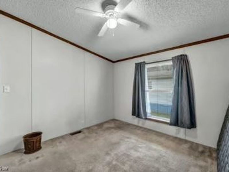 275 Ashwood Drive, Elyria, OH 44035 Photo 25