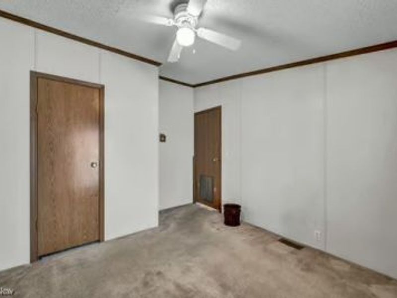 275 Ashwood Drive, Elyria, OH 44035 Photo 27