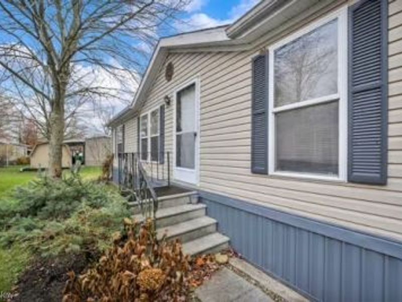 275 Ashwood Drive, Elyria, OH 44035 Photo 46