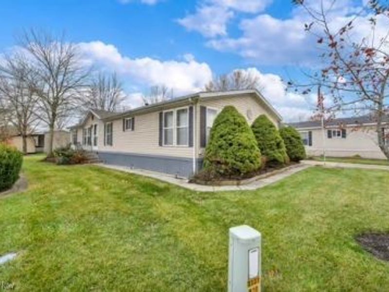 275 Ashwood Drive, Elyria, OH 44035 Photo 47