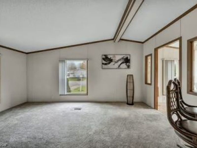 275 Ashwood Drive, Elyria, OH 44035 Photo 9