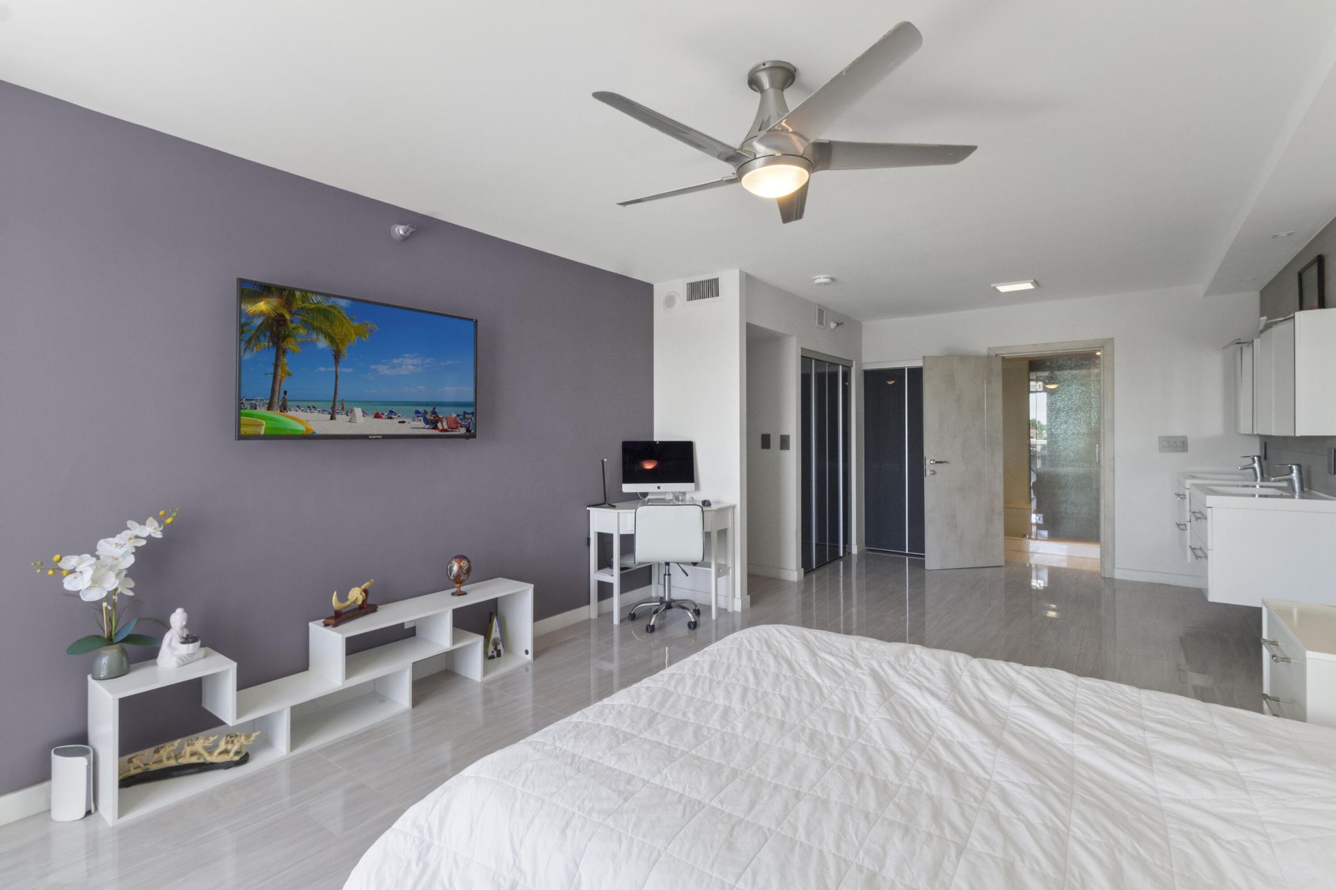 20515 E Country Club Drive, Unit 345, Aventura, FL 33180 Photo