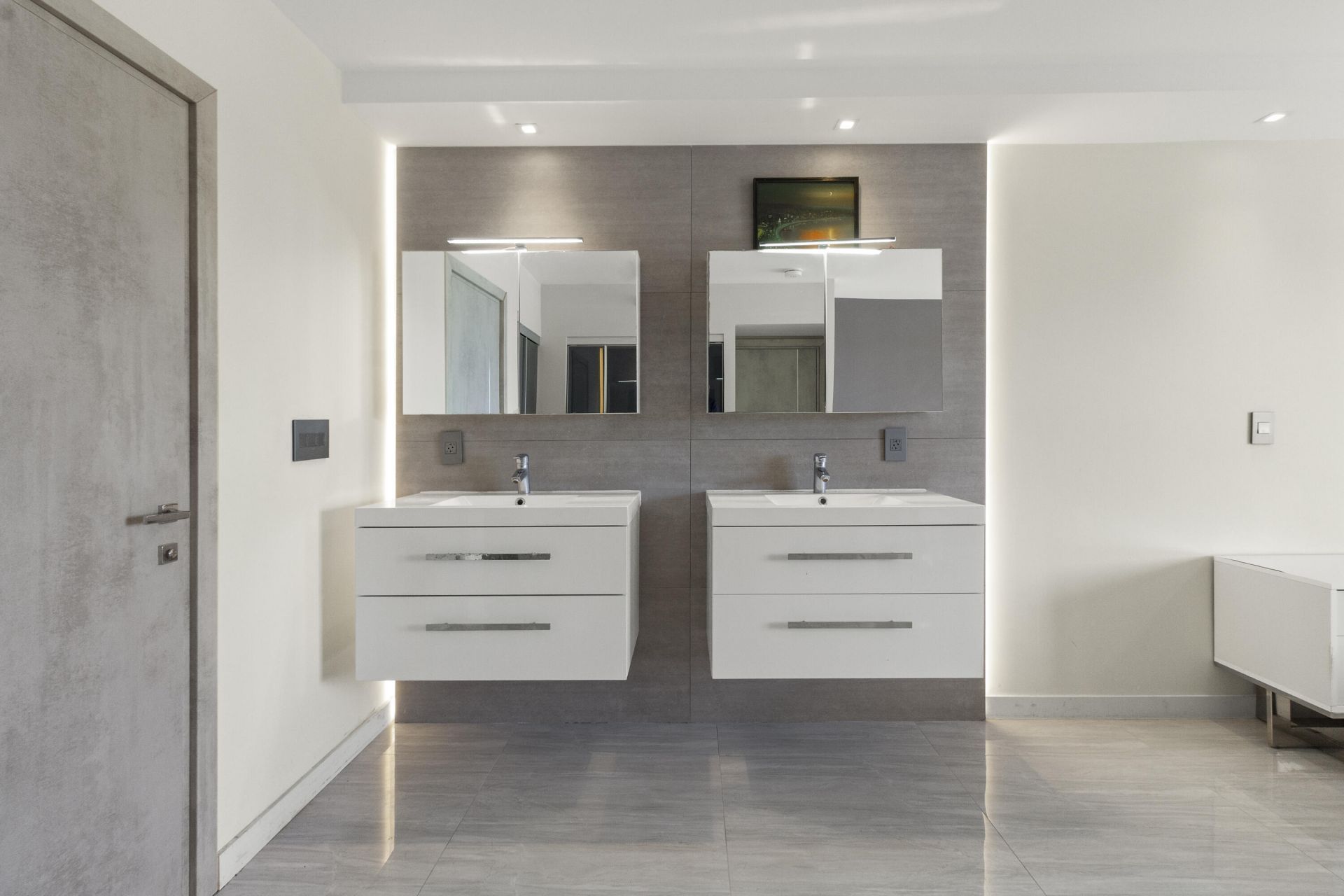 20515 E Country Club Drive, Unit 345, Aventura, FL 33180 Photo