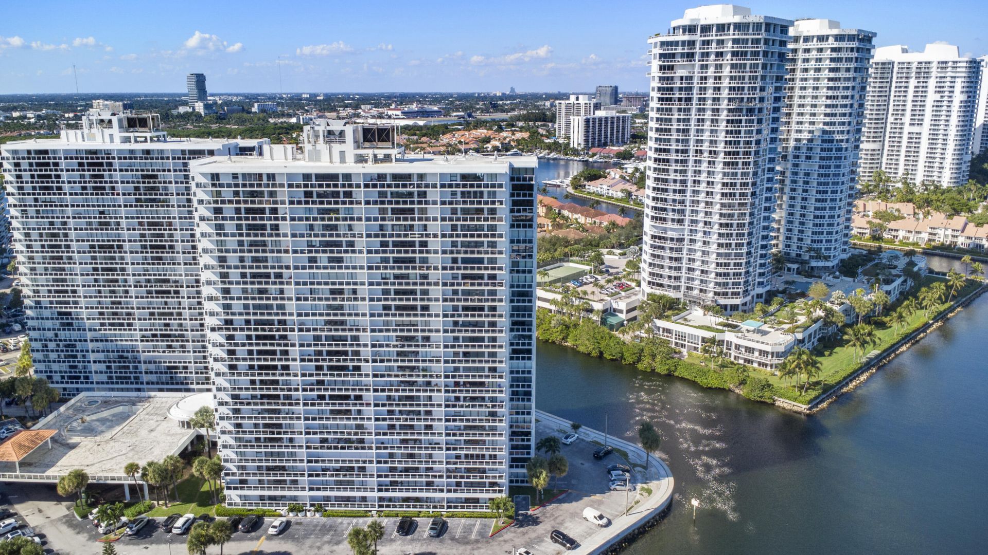 20515 E Country Club Drive, Unit 345, Aventura, FL 33180 Photo