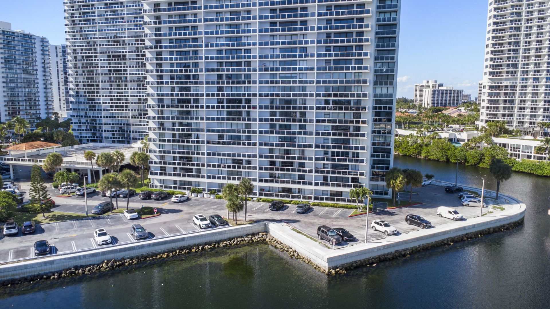 20515 E Country Club Drive, Unit 345, Aventura, FL 33180 Photo