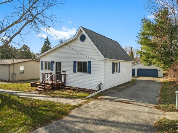 315 S 4th Street, West Branch, MI 48661