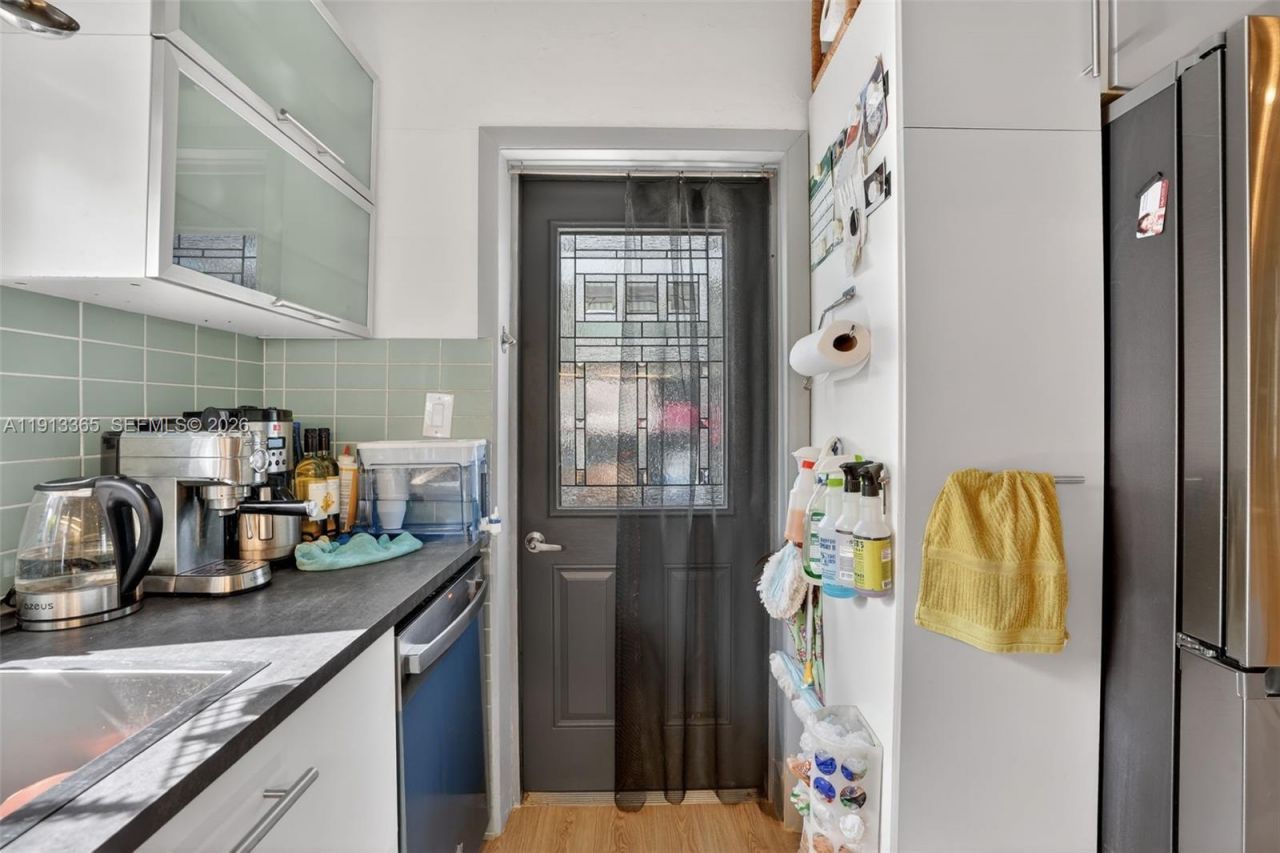 270 NW 106th St, Miami, FL 33150 Photo