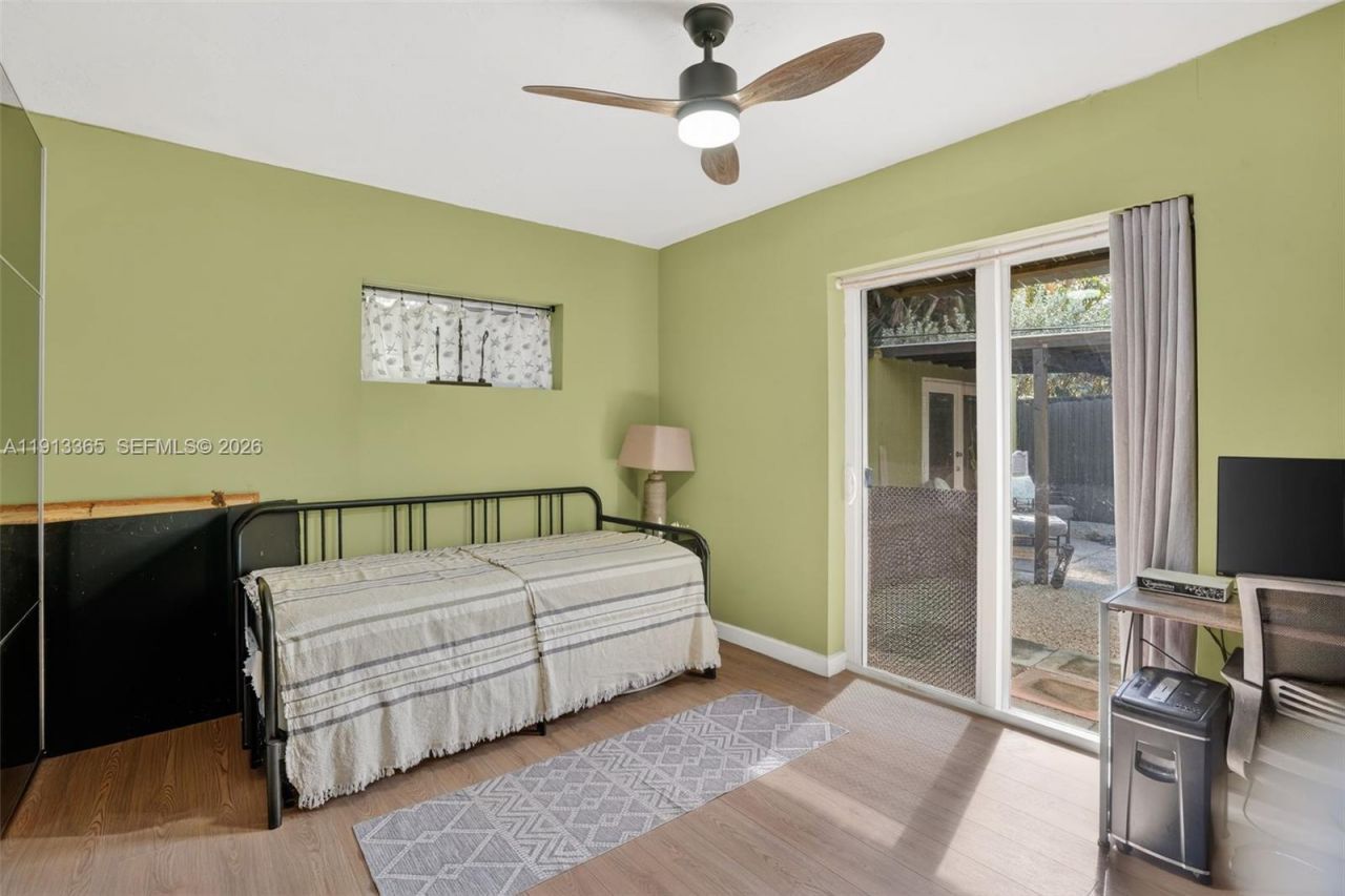 270 NW 106th St, Miami, FL 33150 Photo