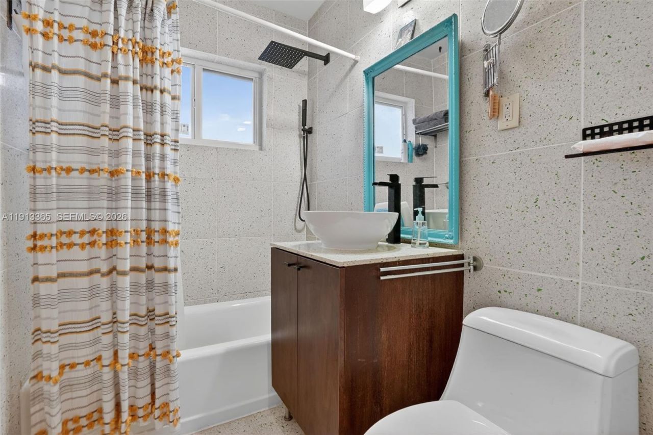 270 NW 106th St, Miami, FL 33150 Photo