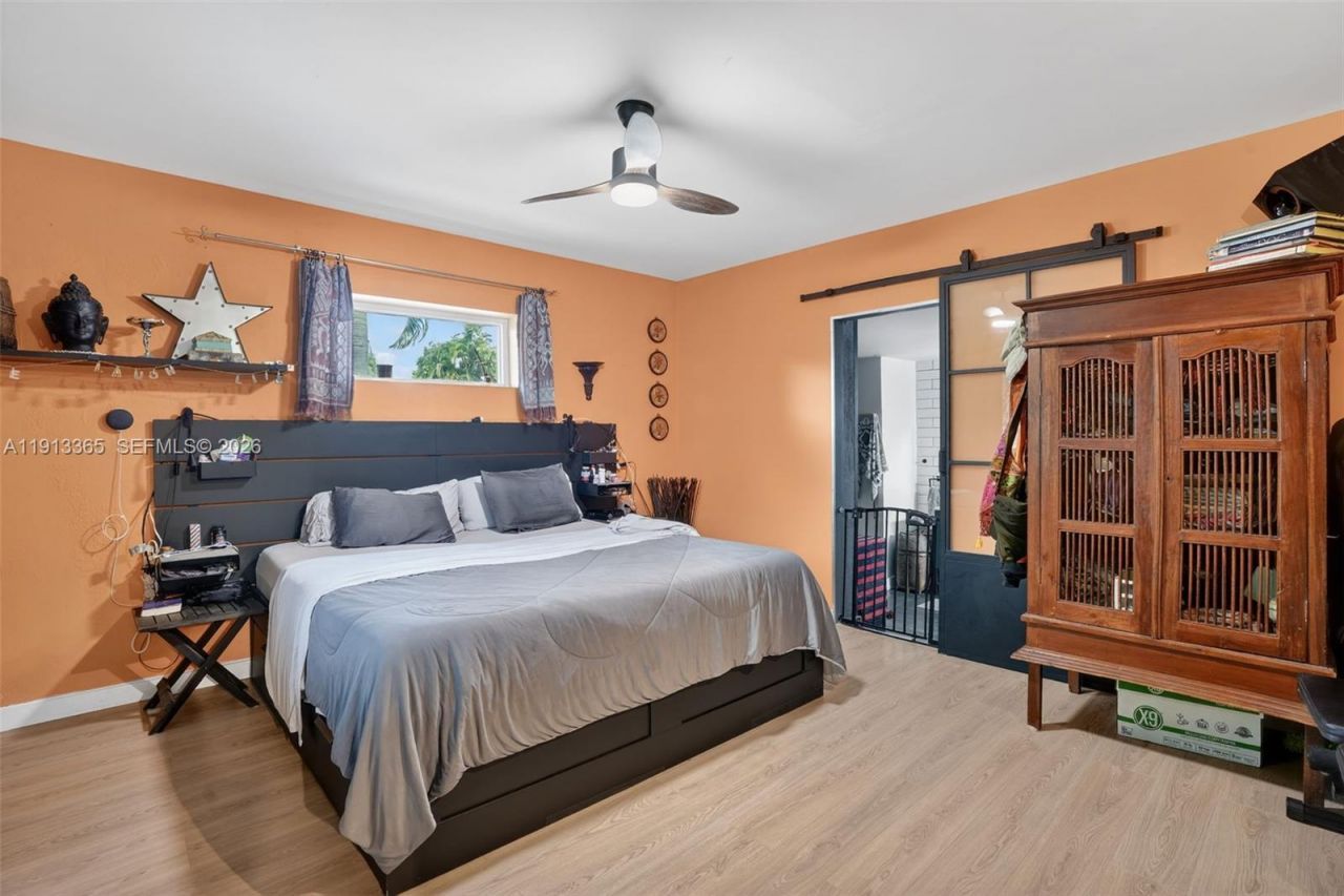 270 NW 106th St, Miami, FL 33150 Photo