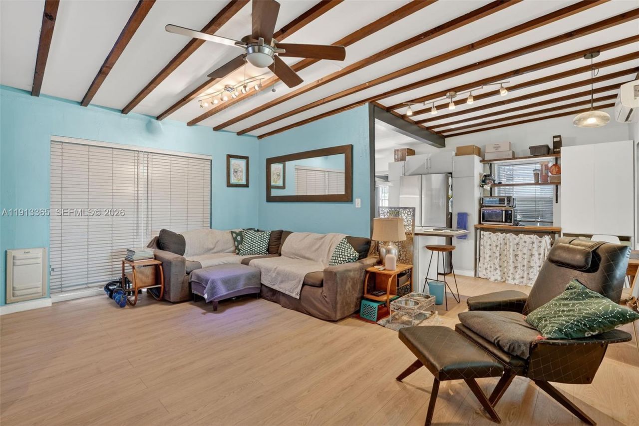 270 NW 106th St, Miami, FL 33150 Photo