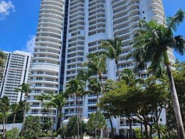 21050 Point Pl, Unit 501, Aventura, FL 33180