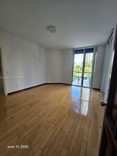 21050 Point Pl, Unit 501, Aventura, FL 33180 Photo