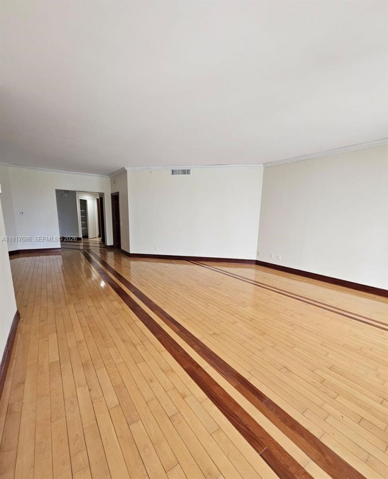 21050 Point Pl, Unit 501, Aventura, FL 33180 Photo