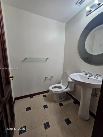 21050 Point Pl, Unit 501, Aventura, FL 33180 Photo