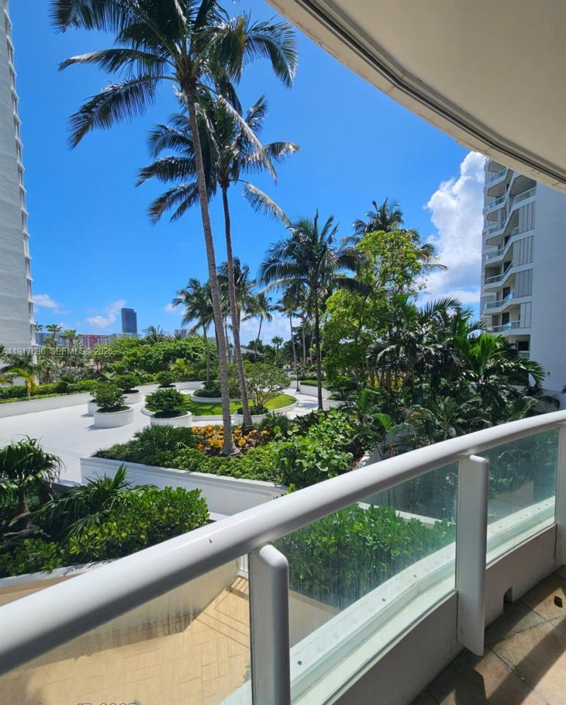 21050 Point Pl, Unit 501, Aventura, FL 33180 Photo