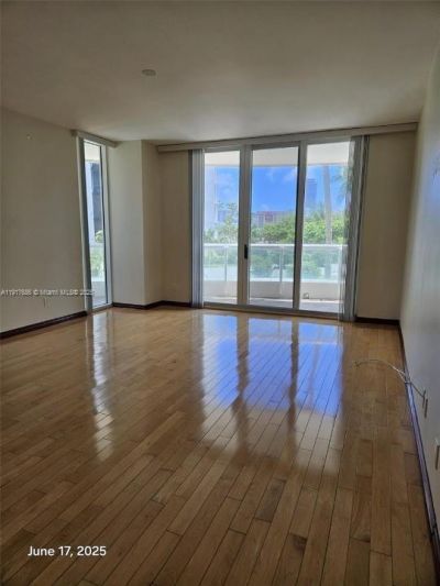 21050 Point Pl, Unit 501, Aventura, FL 33180 Photo