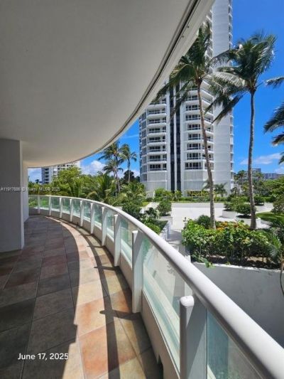 21050 Point Pl, Unit 501, Aventura, FL 33180 Photo