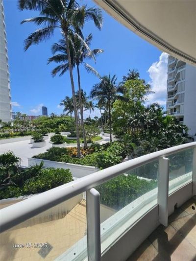 21050 Point Pl, Unit 501, Aventura, FL 33180 Photo