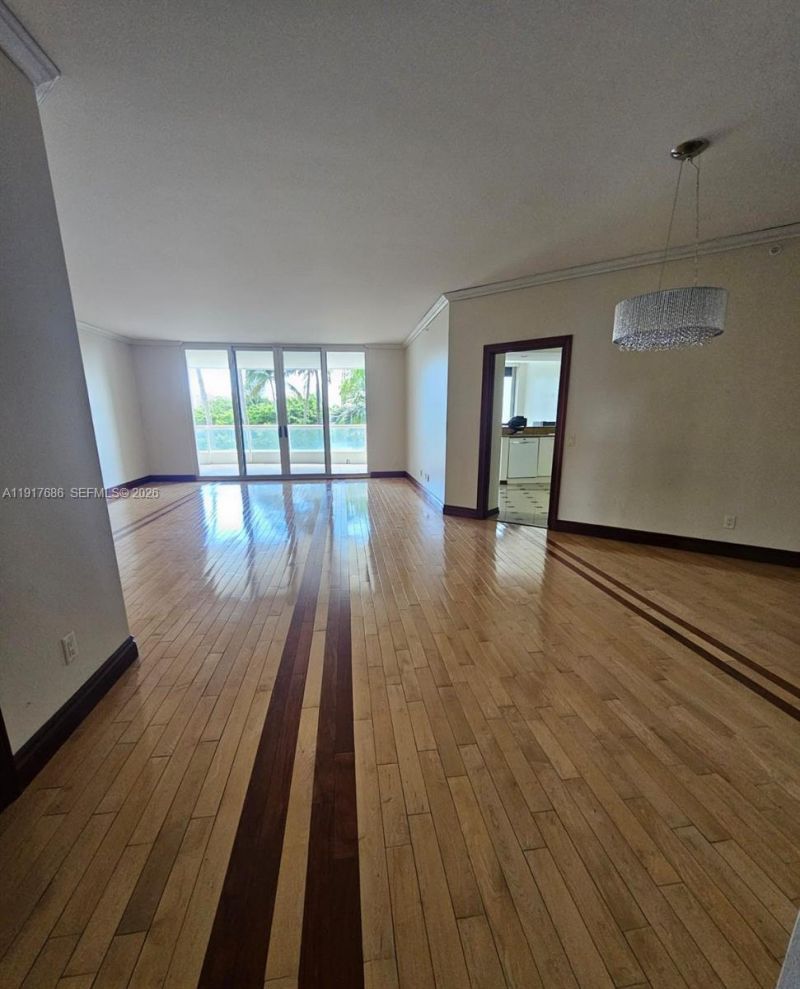 21050 Point Pl, Unit 501, Aventura, FL 33180 Photo