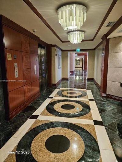 21050 Point Pl, Unit 501, Aventura, FL 33180 Photo