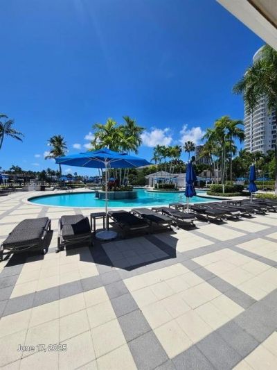 21050 Point Pl, Unit 501, Aventura, FL 33180 Photo