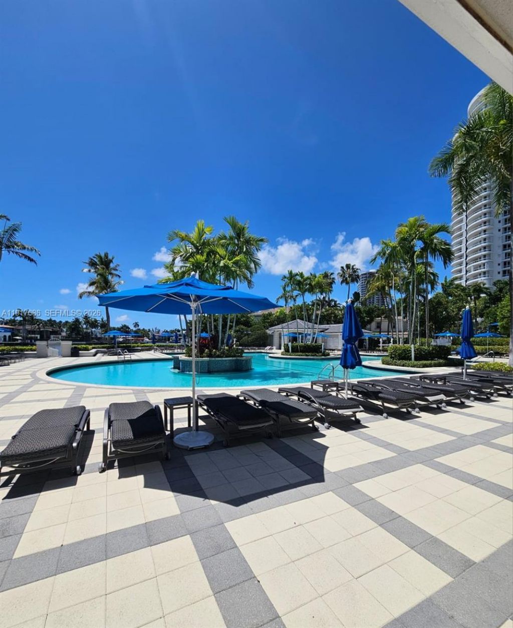 21050 Point Pl, Unit 501, Aventura, FL 33180 Photo