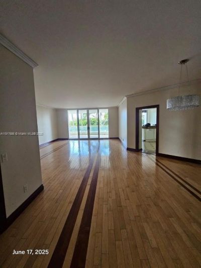 21050 Point Pl, Unit 501, Aventura, FL 33180 Photo