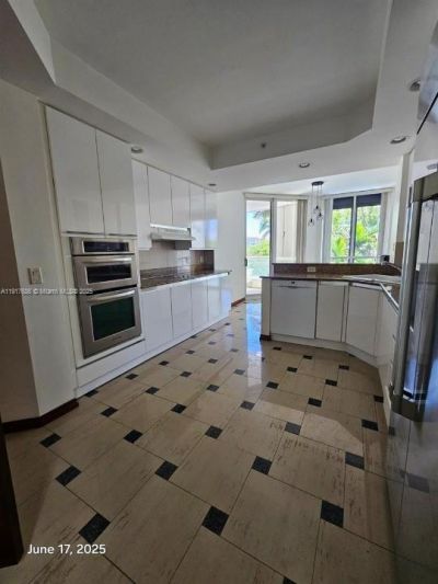 21050 Point Pl, Unit 501, Aventura, FL 33180 Photo