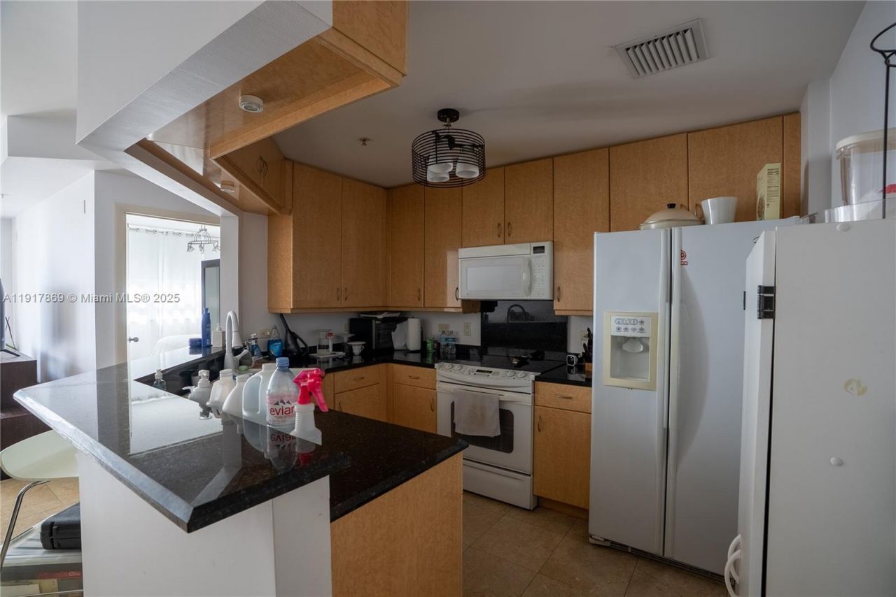 801 Brickell Key Blvd, Unit 1407, Miami, FL 33131 Photo