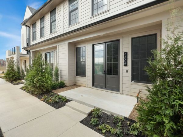 4605 S 47th Street, Rogers, AR 72758