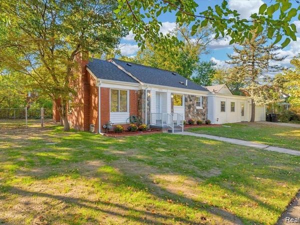 19909 Hartwell Street, Detroit, MI 48235