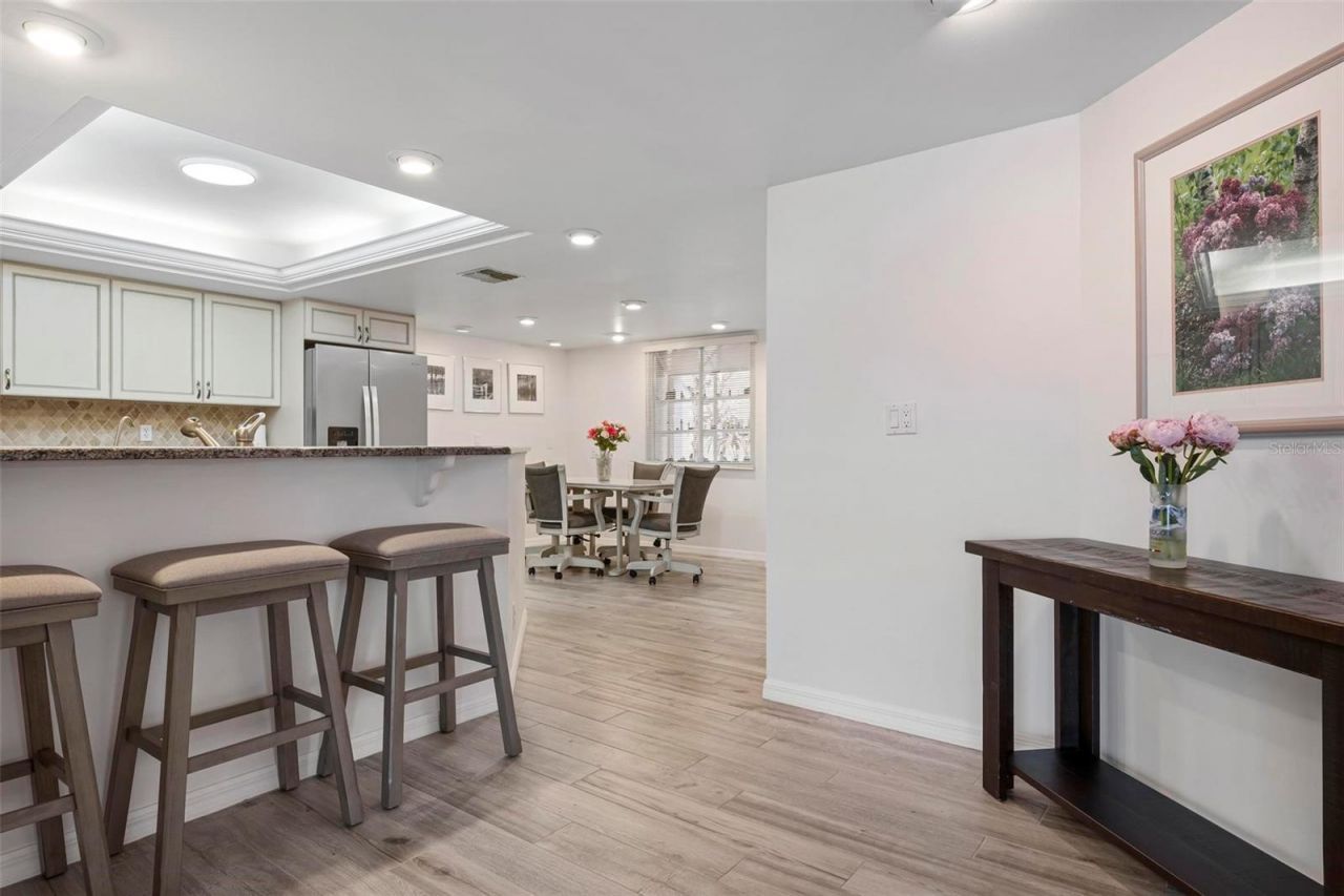 4206 SE 20th Place, Unit 101, Cape Coral, FL 33904 Photo