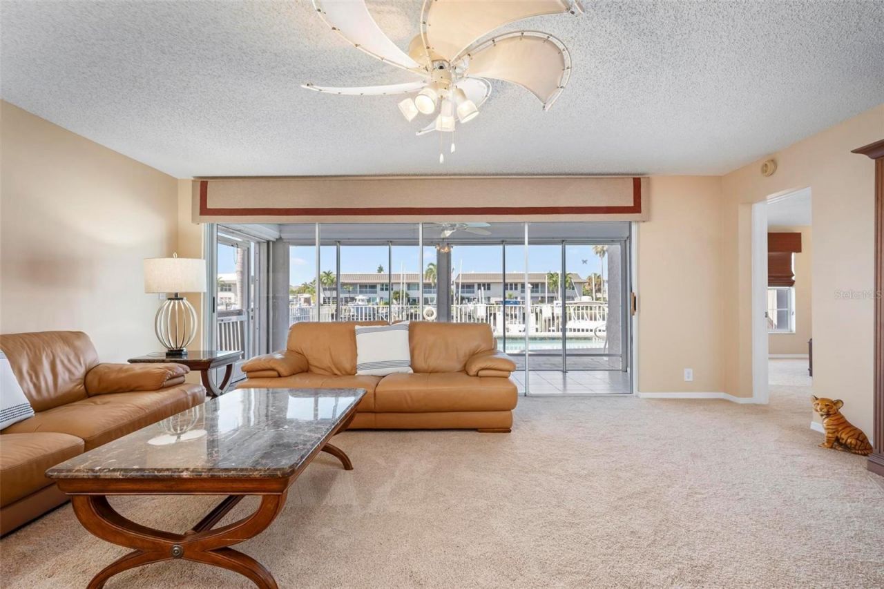 4206 SE 20th Place, Unit 101, Cape Coral, FL 33904 Photo