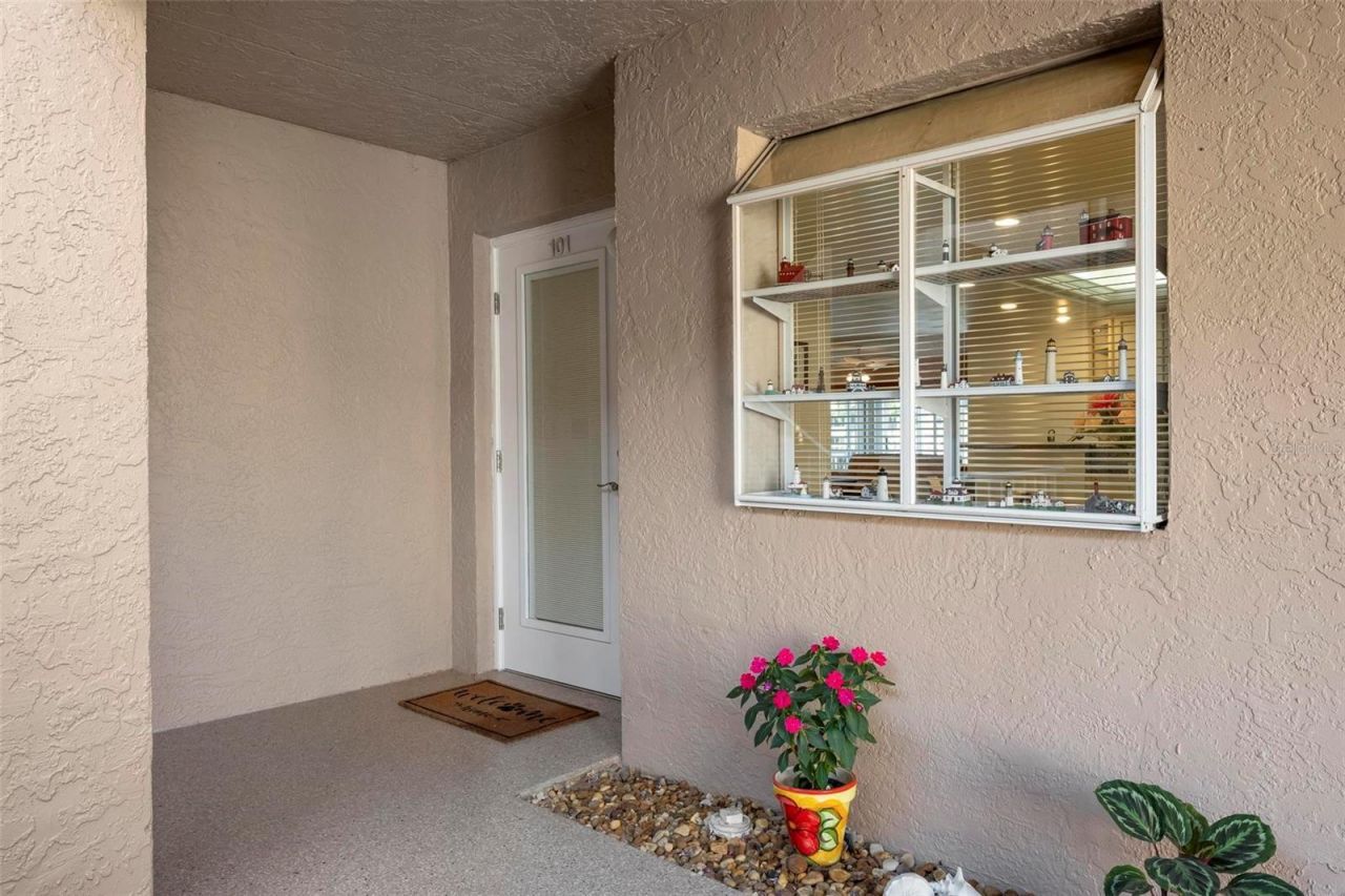 4206 SE 20th Place, Unit 101, Cape Coral, FL 33904 Photo