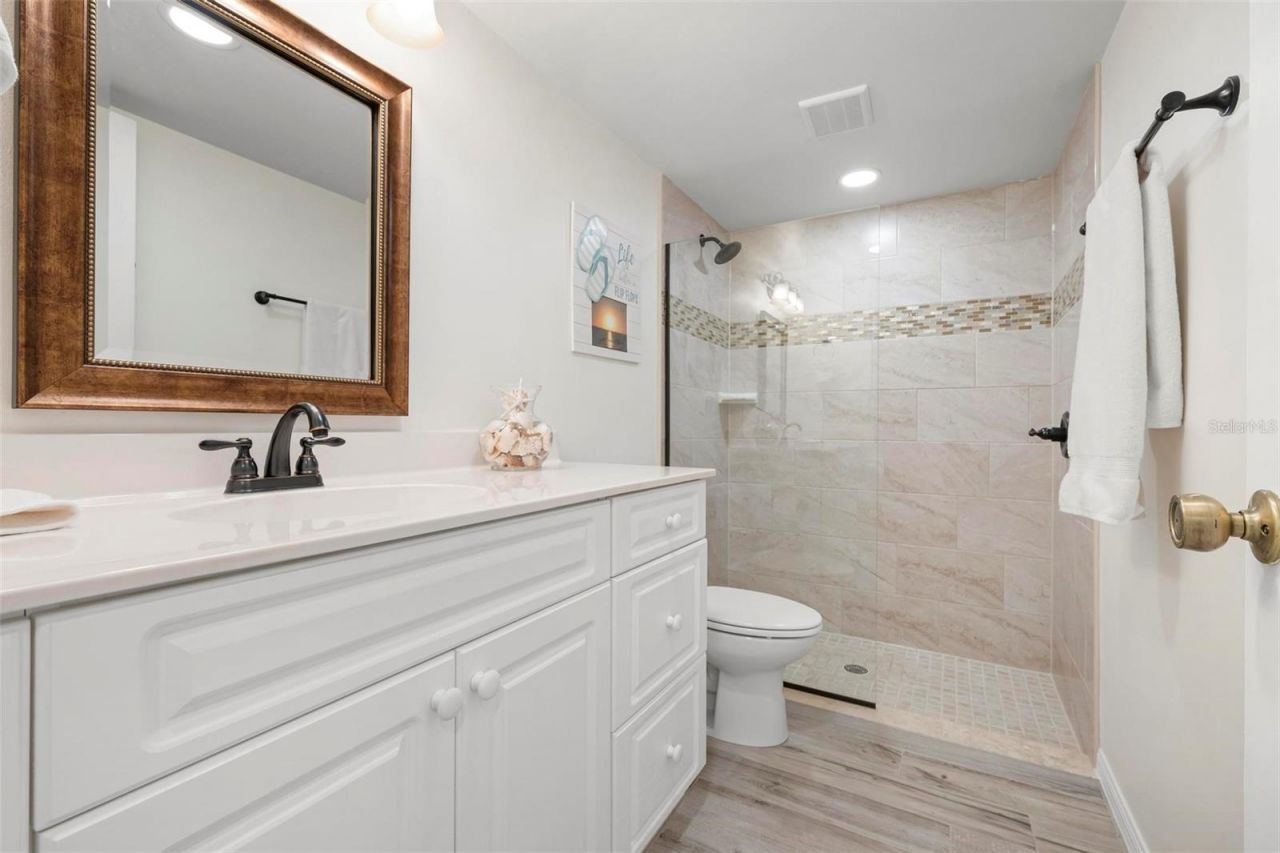 4206 SE 20th Place, Unit 101, Cape Coral, FL 33904 Photo