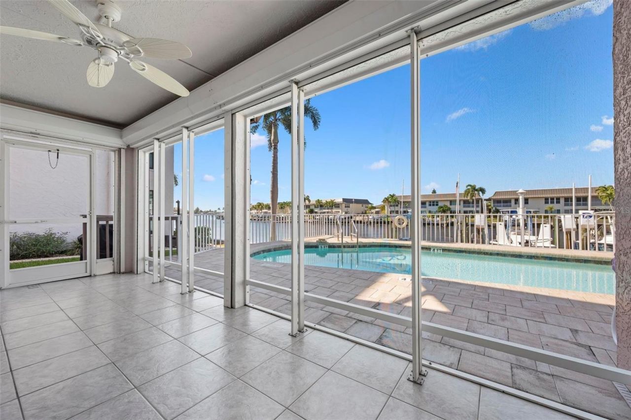 4206 SE 20th Place, Unit 101, Cape Coral, FL 33904 Photo