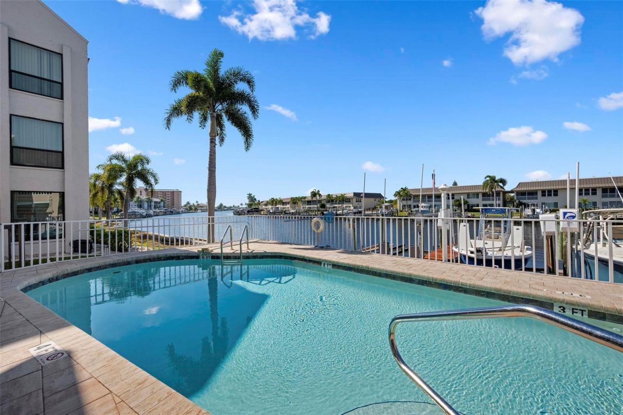 4206 SE 20th Place, Unit 101, Cape Coral, FL 33904 Photo
