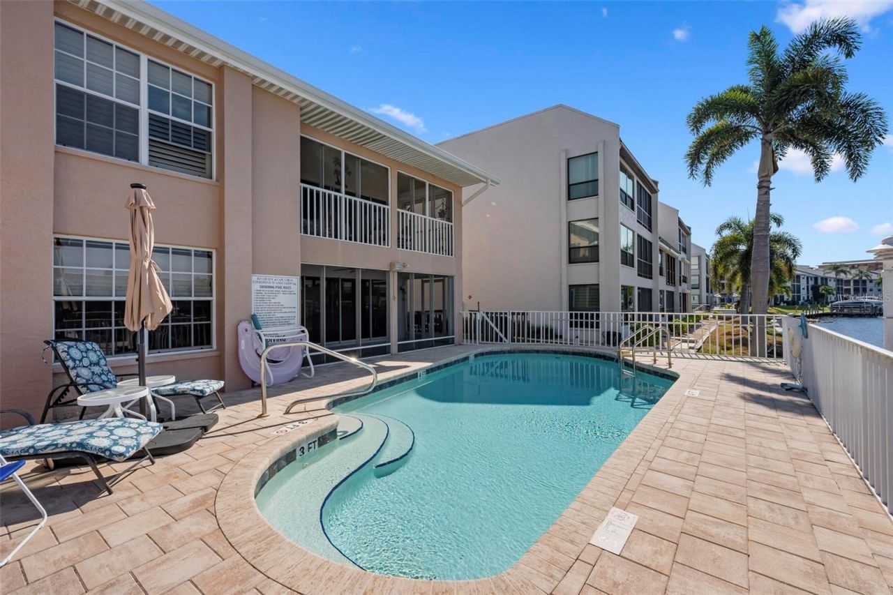 4206 SE 20th Place, Unit 101, Cape Coral, FL 33904 Photo
