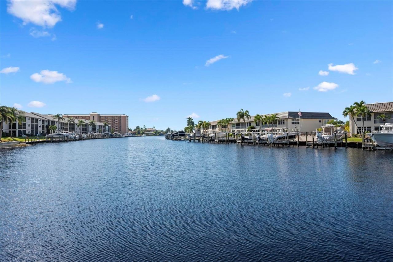 4206 SE 20th Place, Unit 101, Cape Coral, FL 33904 Photo