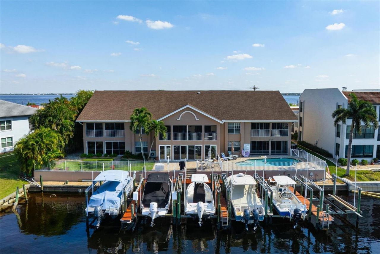 4206 SE 20th Place, Unit 101, Cape Coral, FL 33904 Photo